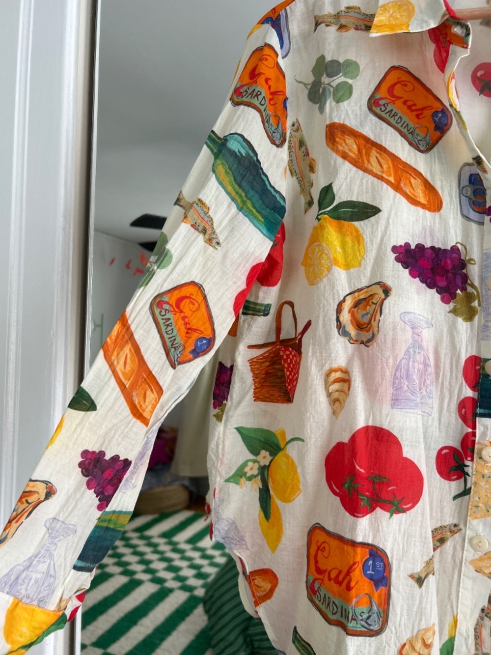 Lisa Says Gah Vacation Blouse - Picture 3 of 4